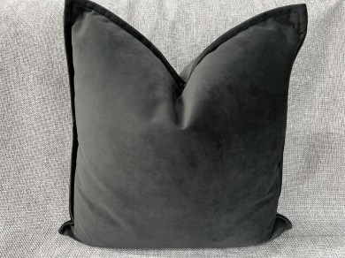 Pillow-Obsidian1