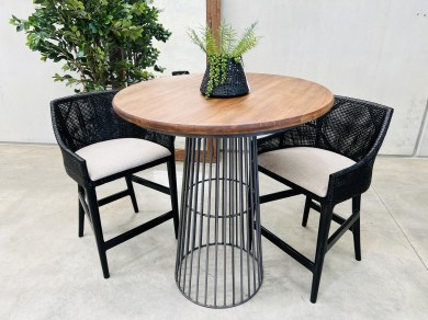 bircade-bar-table-with-kuba-stools-2-1647913952